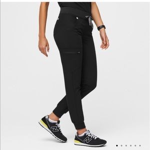Figs Zamora joggers NWT